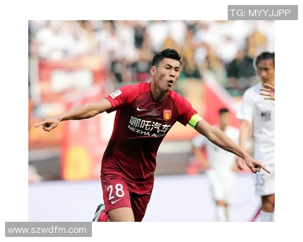 盘点足坛巨星高清美图赏析感受球场内外魅力瞬间 盘点足坛巨星高清美图赏析感受球场内外魅力瞬间