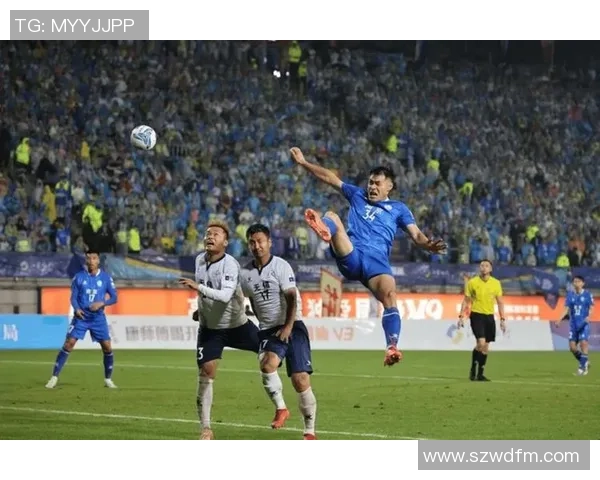 球星们纷纷参与足球比赛,展现不为人知的英勇风采 球星们纷纷参与足球比赛,展现不为人知的英勇风采