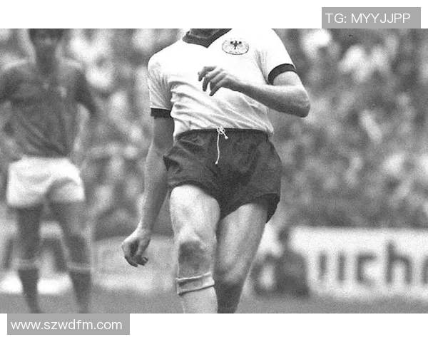 足球球星马克杯背后的传奇人物是谁 揭秘收藏品中的明星故事