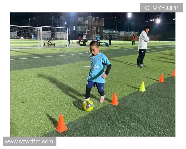 遵义足球球星的成长历程与成就探索：从地方少年到职业赛场的跨越